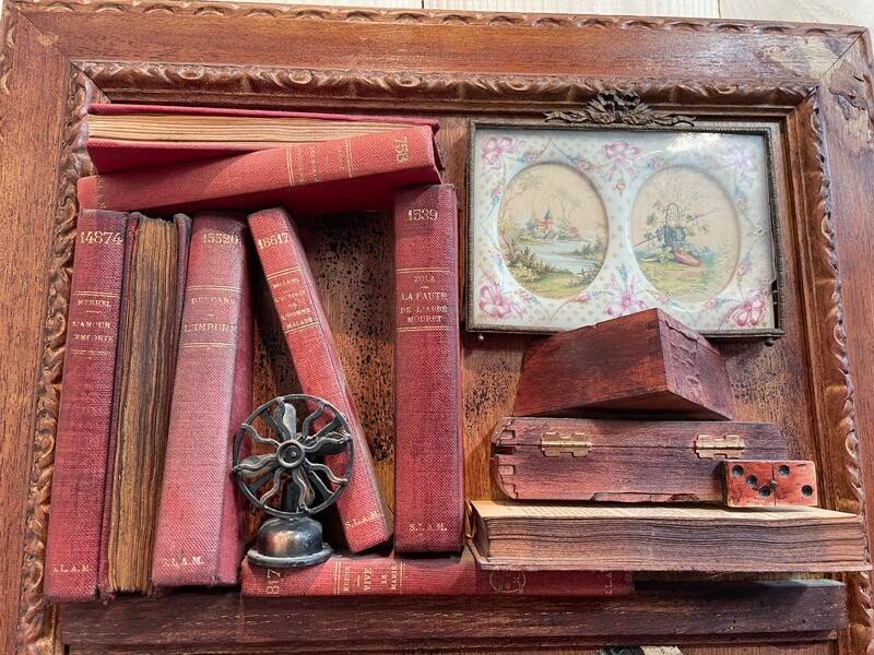 Trompe l'Oeil Cabinet Of Curiosities Table - Fake Books-photo-1