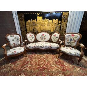 Louis Philippe Living Room Sofa And Two Armchairs