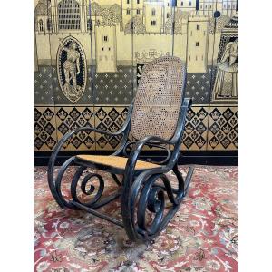 Curved Wooden Rocking Chair Chair