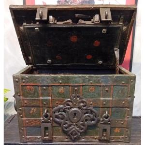 Nuremberg Chest