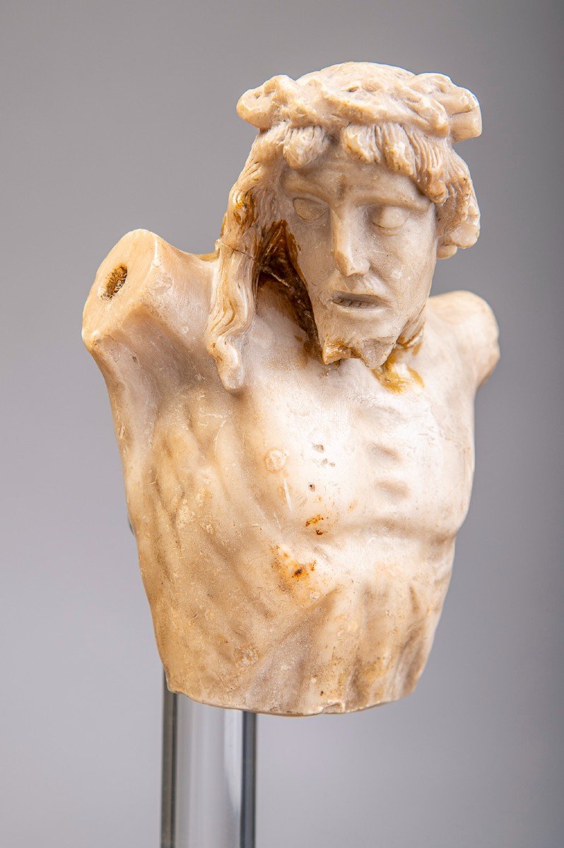 Alabaster Christ, C. 1400.-photo-3