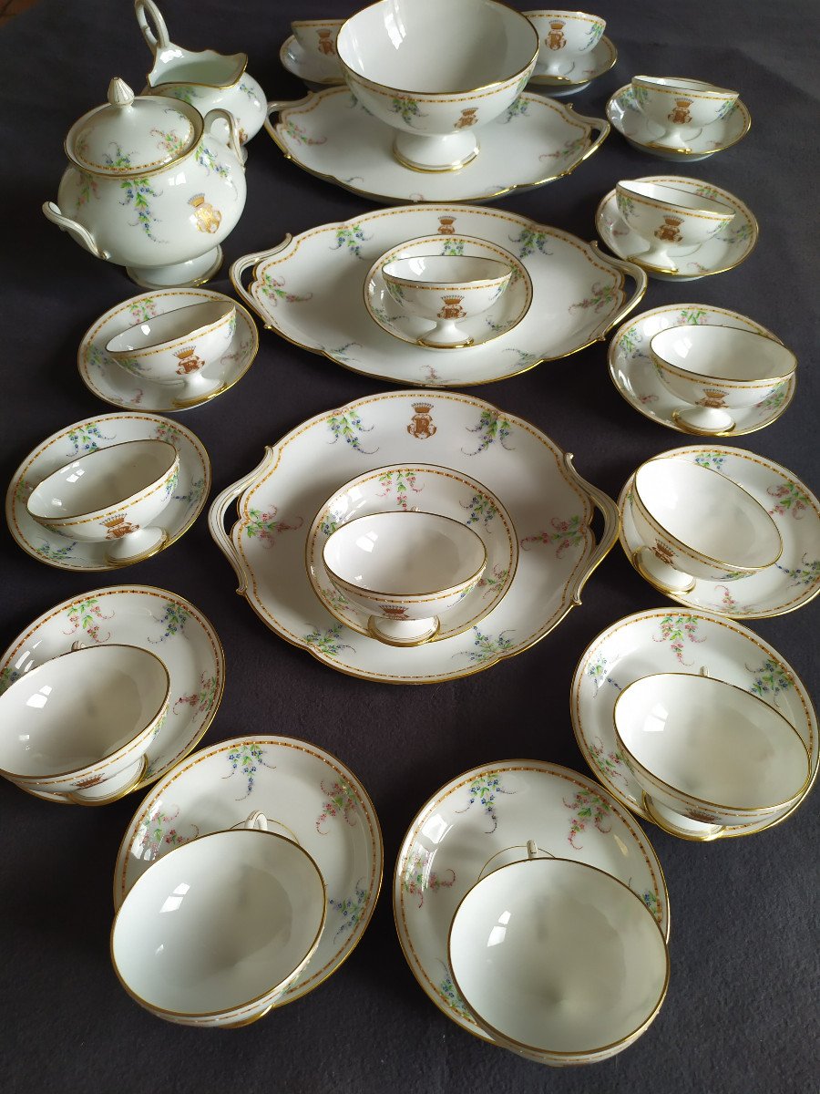 Porcelain Set Brand Pouyat – Maison Launay Rue Du Bac In Paris – 19th Century.