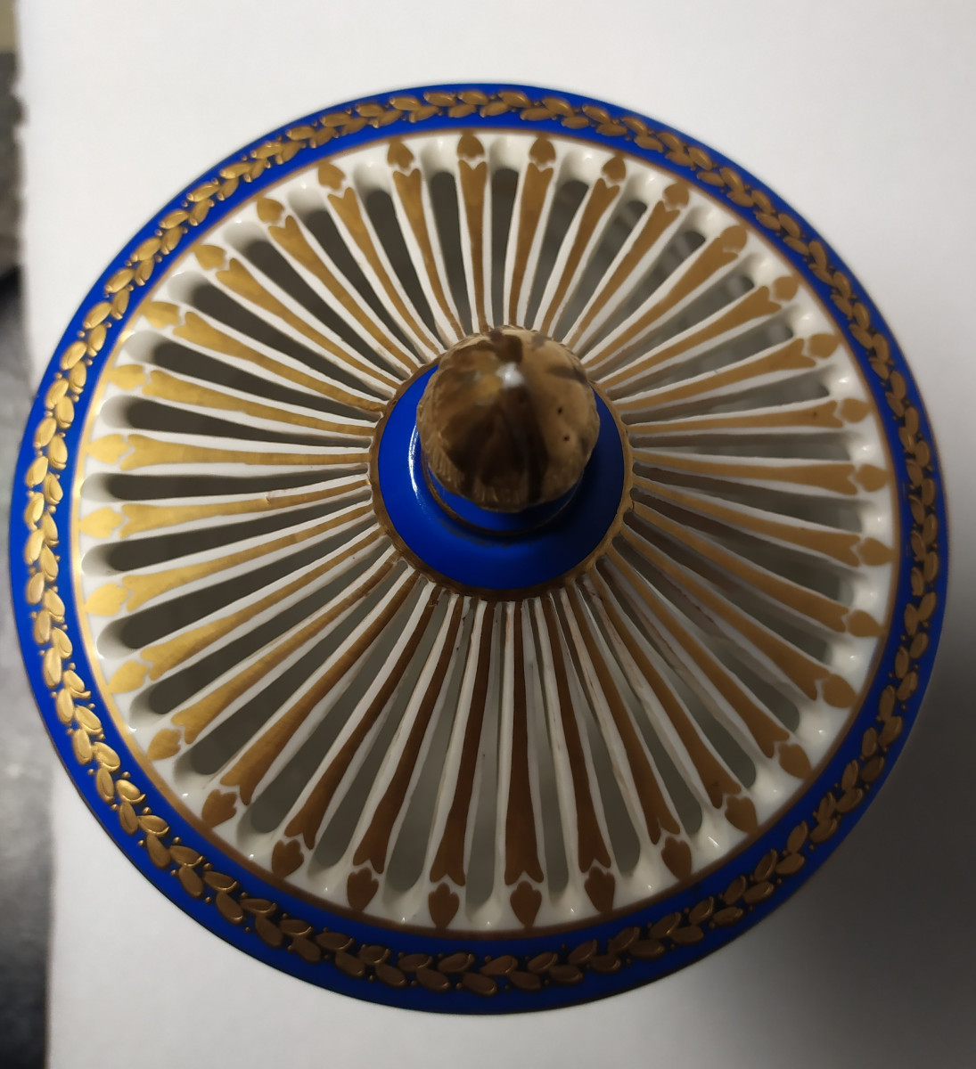 Coupe En Porcelaine Polychrome - Paris - XXème Siècle.-photo-3