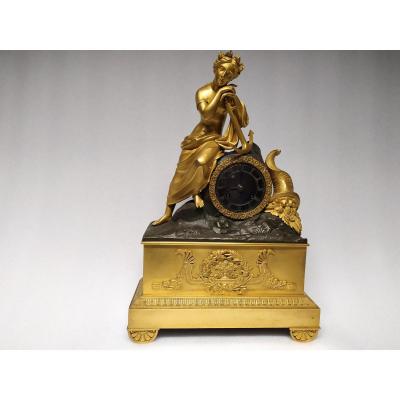 Gilt Bronze Clock With Double Patina - XIXth.