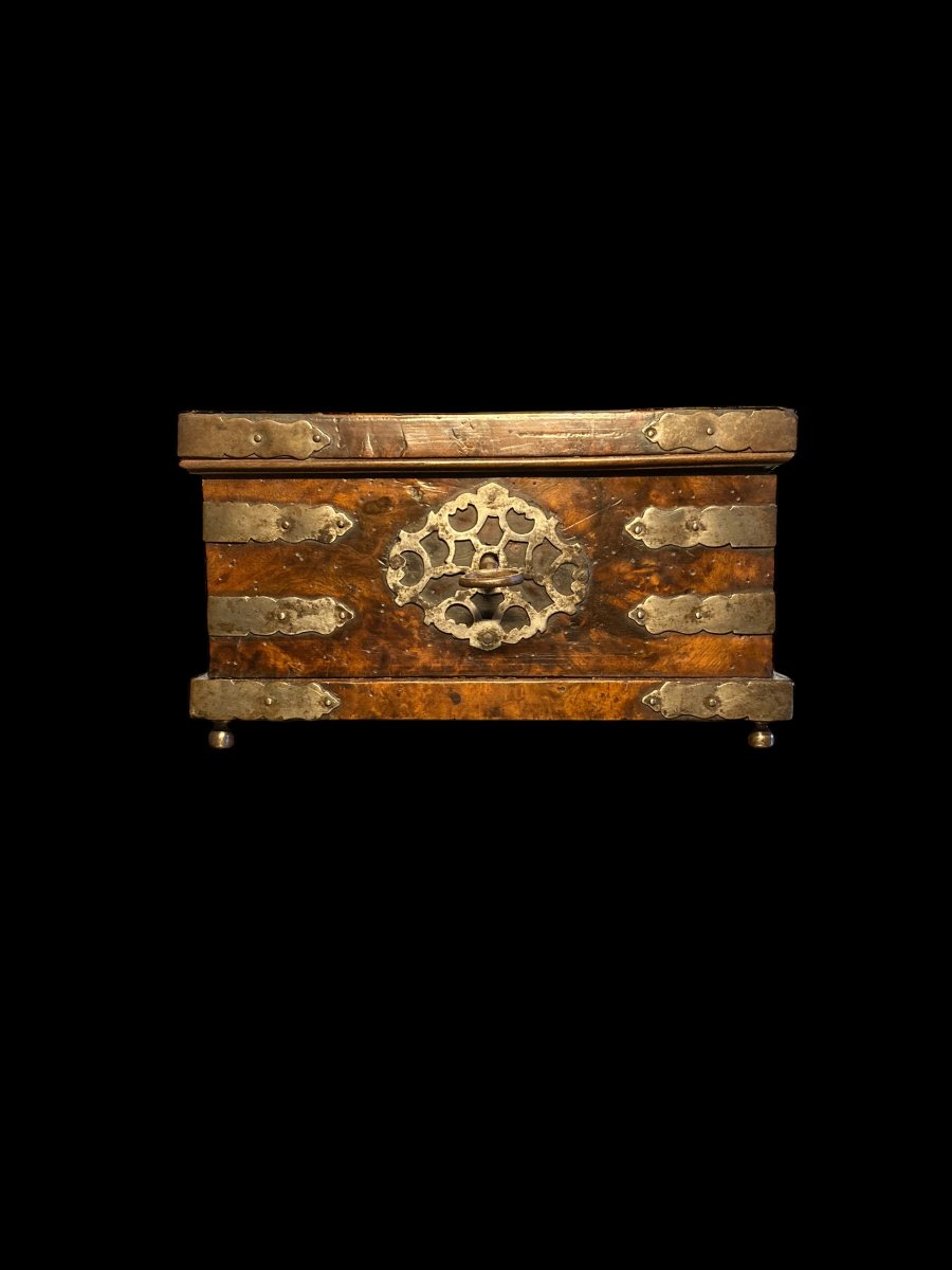 17th Century - Venetian Casket In Walnut Veneer And Ebony-photo-6