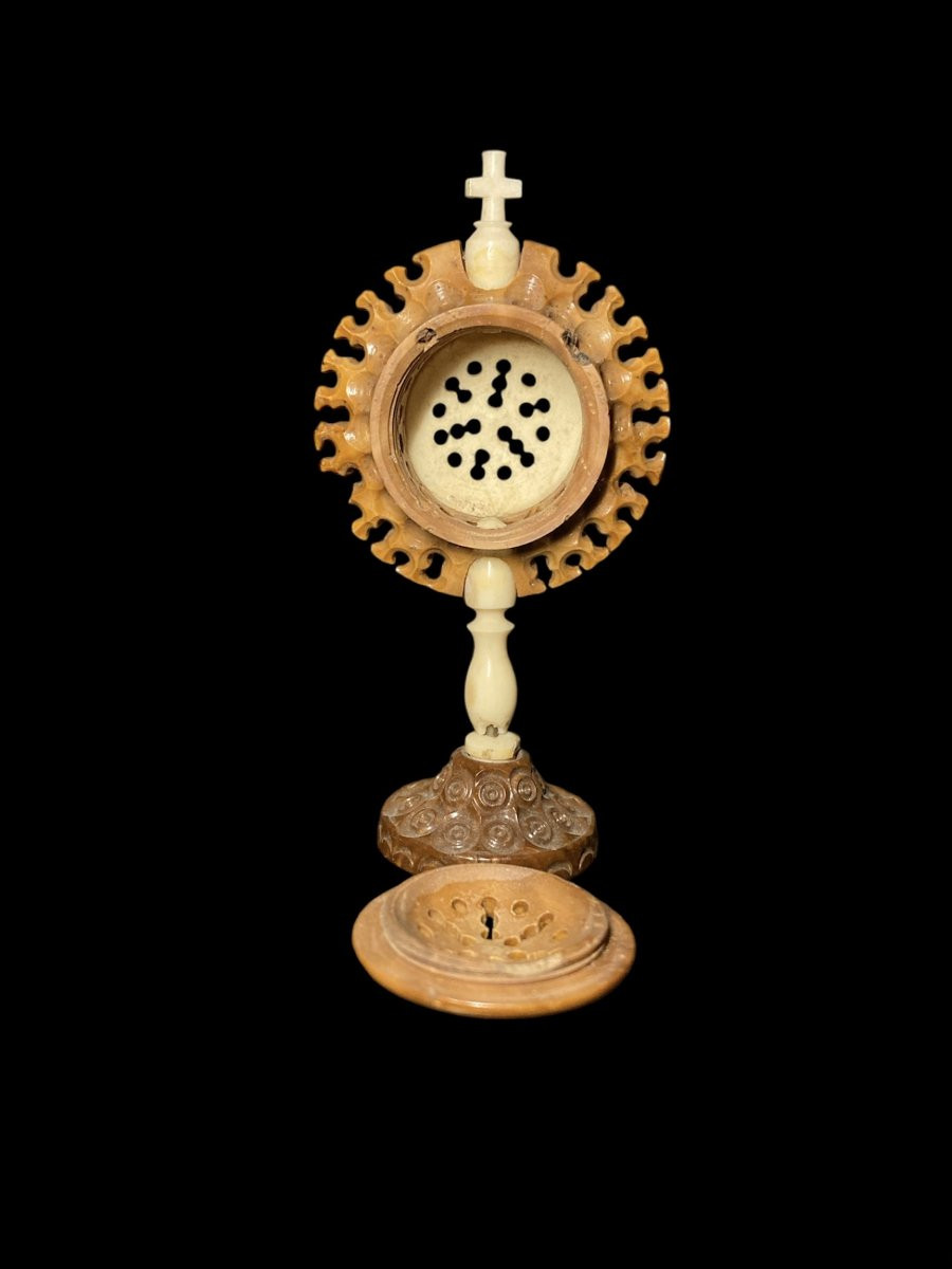 End Of The 18th Century - Bone And Boxwood Reliquary-photo-2