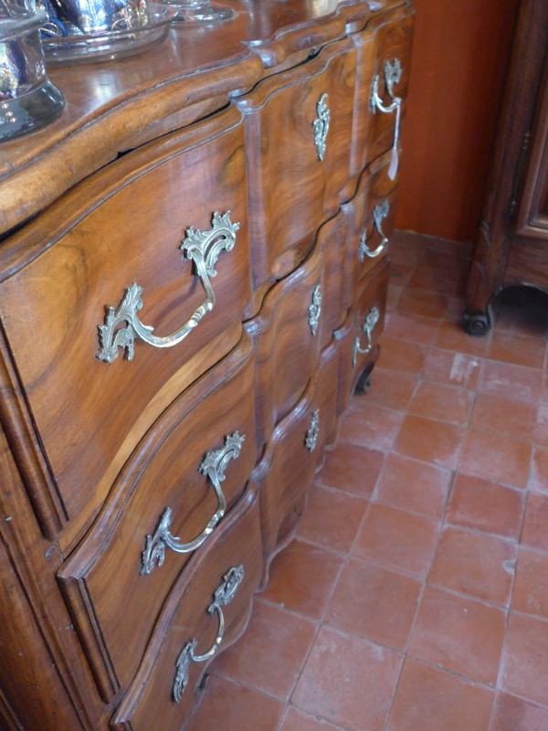 18th Century Provencal Walnut Commode-photo-4