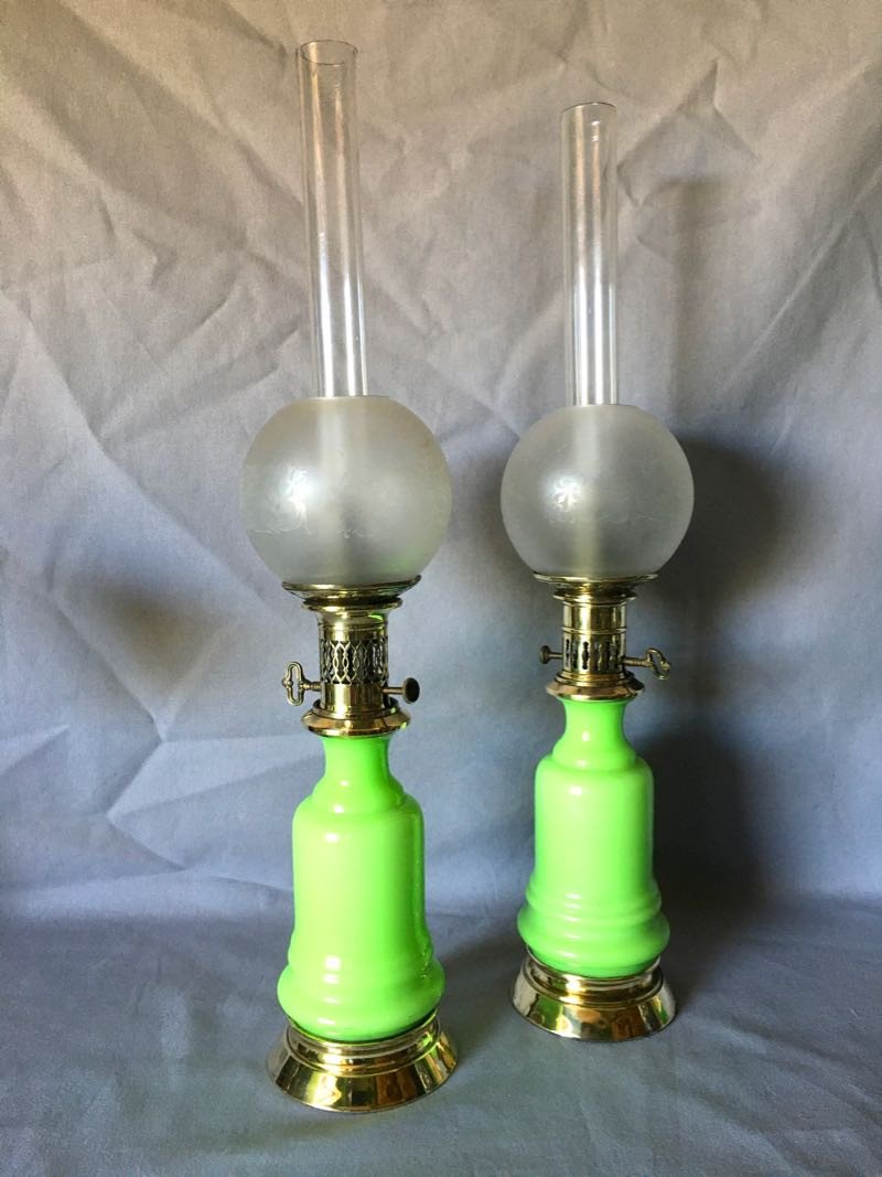 Pair Of 19th Century Opaline Moderator Oil Lamps-photo-3