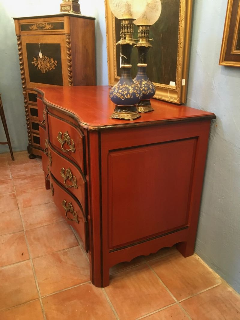 18th Century Curved Walnut Commode-photo-4