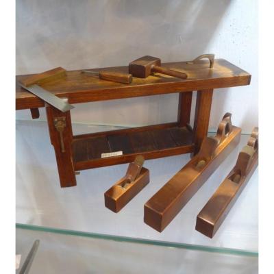 Miniature : Workbenches And Cabinetmakers Tools