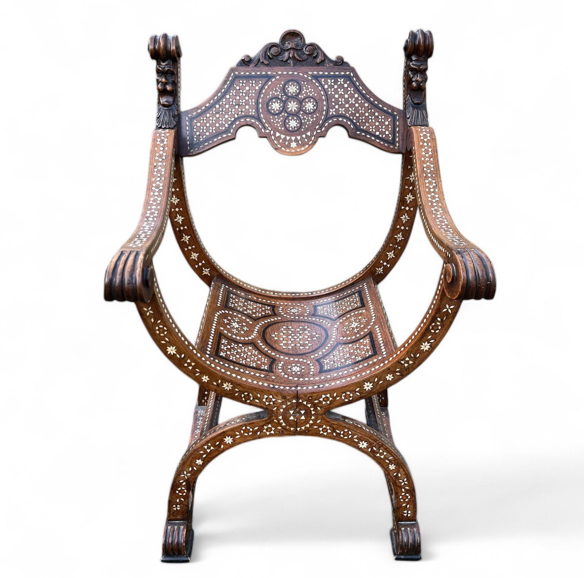 Curule Armchair-photo-2