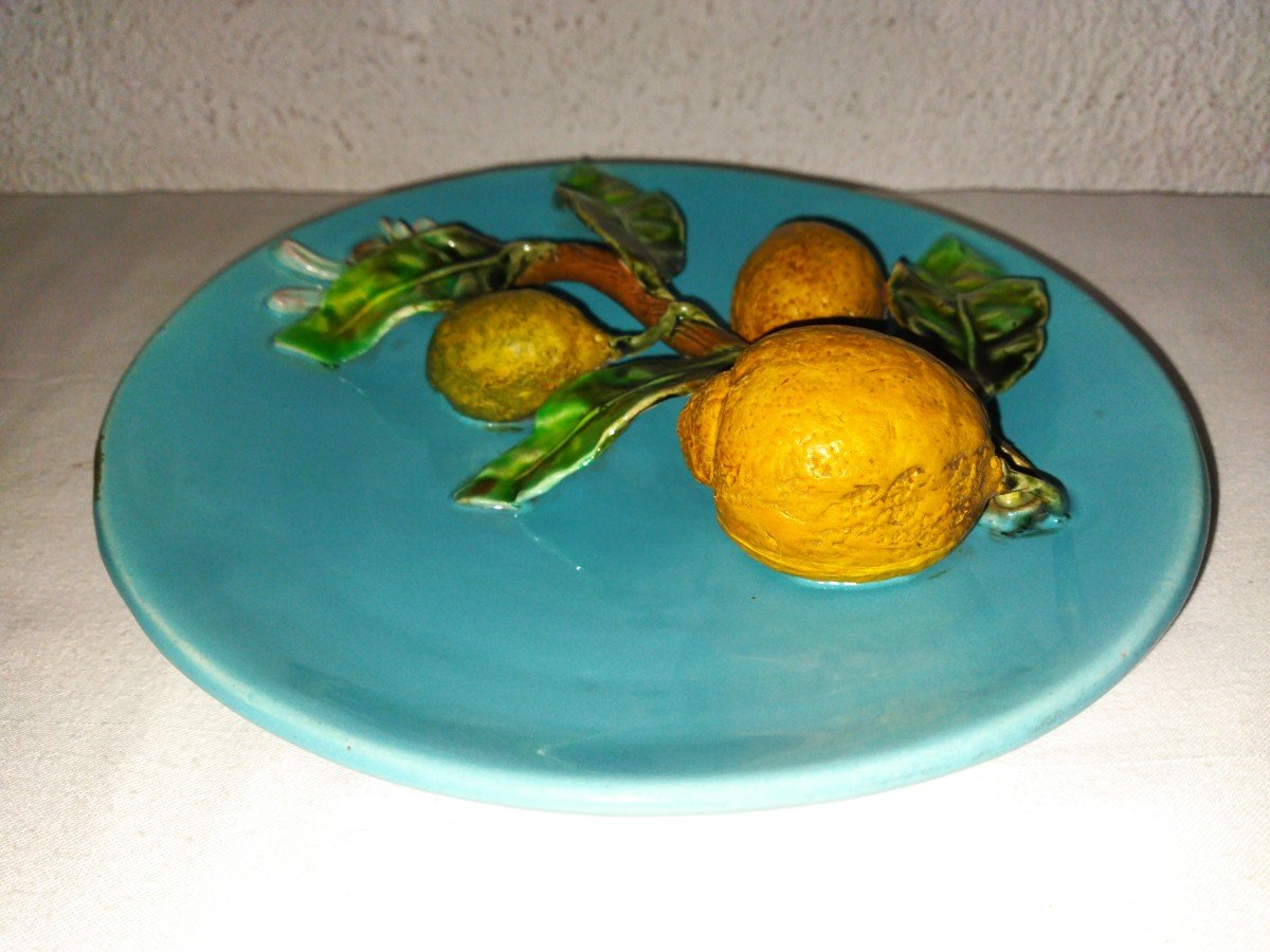 Menton Barbotine Plate With Lemon Decoration In High Relief-photo-2