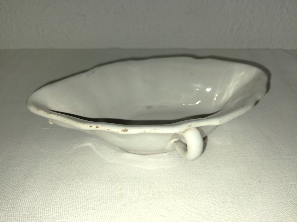 Gravy Boat In Glazed Earthenware, 18th Century. Tableware/collection-photo-2