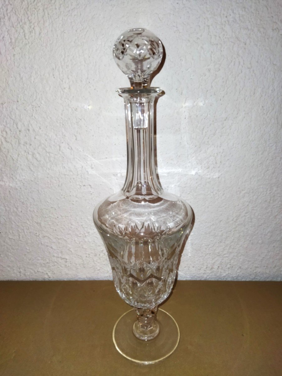 Baccarat Grande Carafe En Cristal Taillé Sur Piédouche