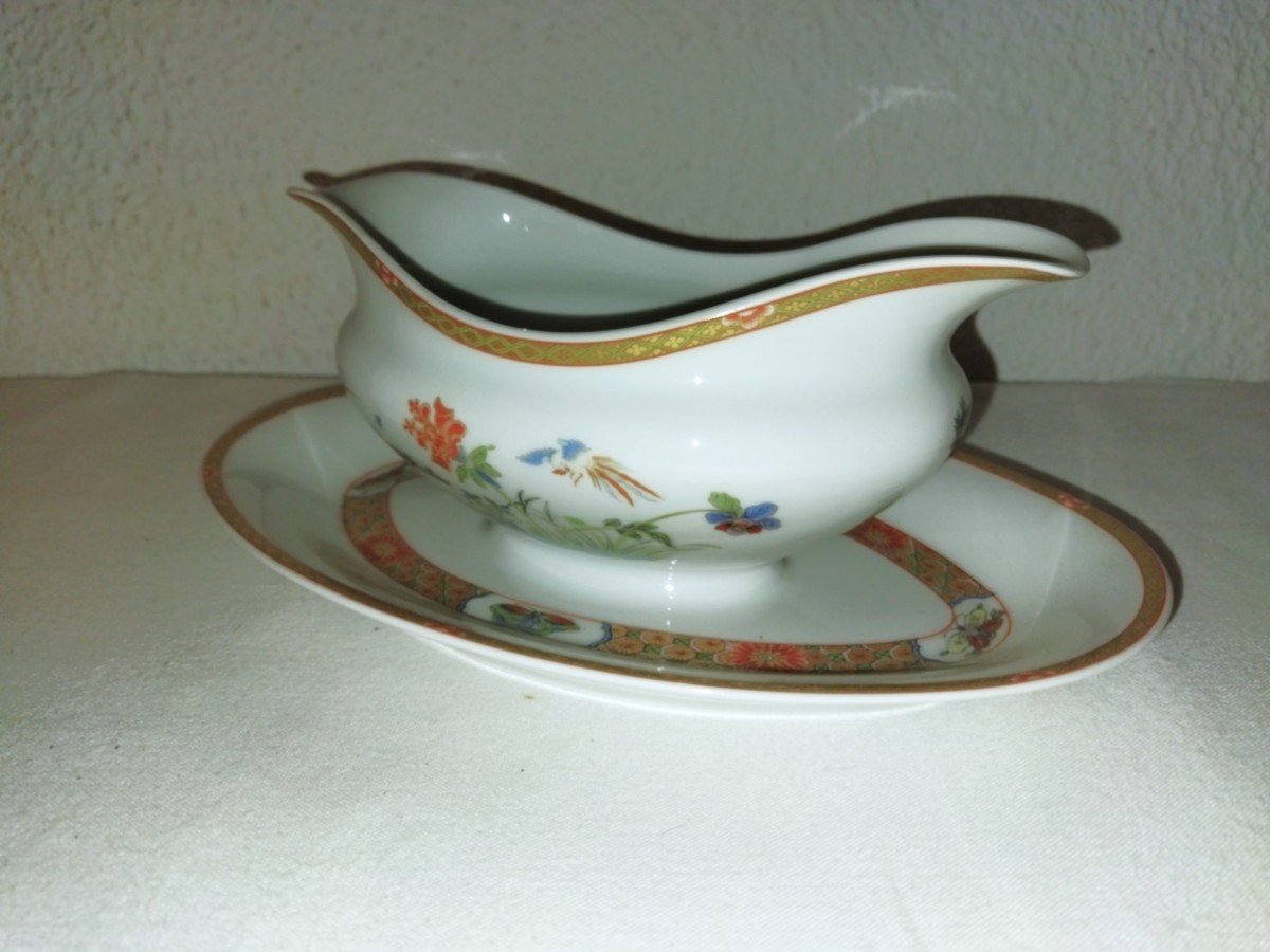 Limoges Bernardaud "masterpiece" Porcelain Sauce Boat Decor Inspired By King-to-tchen