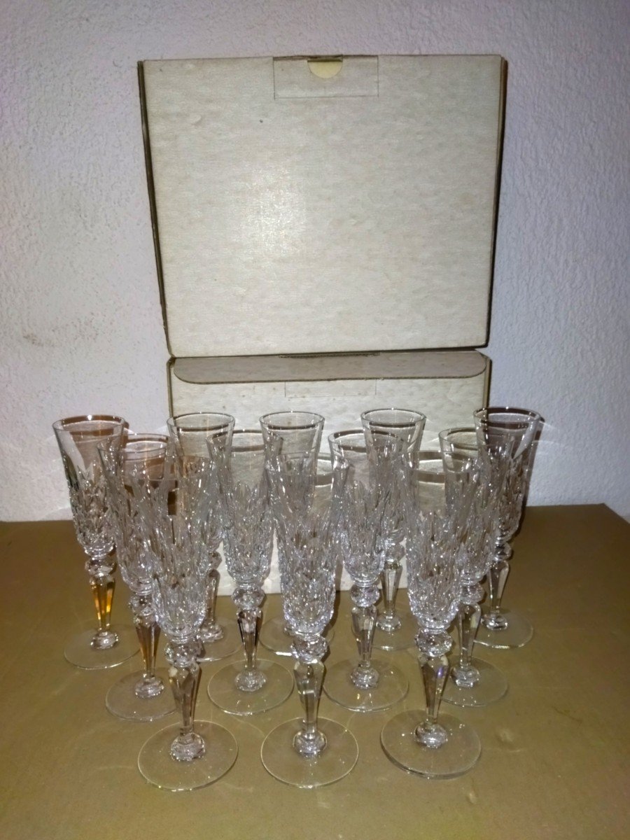 Baccarat 12 Antique Cut Crystal Flutes With Boxes