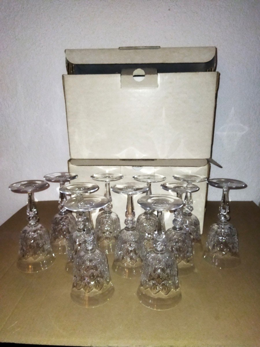 Baccarat 11 Antique Cut Crystal Water Glasses With Their Original Boxes