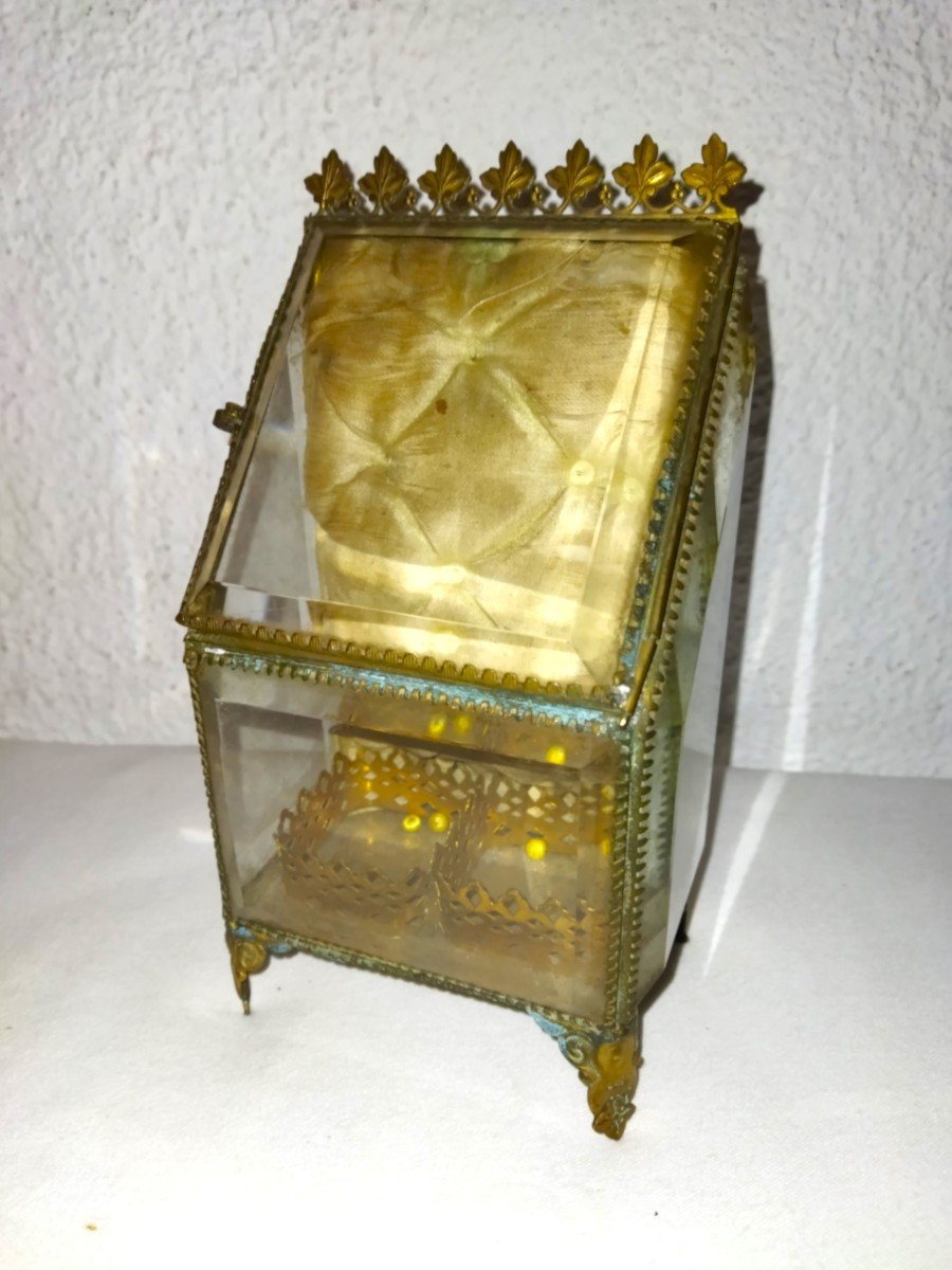 Napoleon III Padded Bottle Box Brass And Beveled Glass