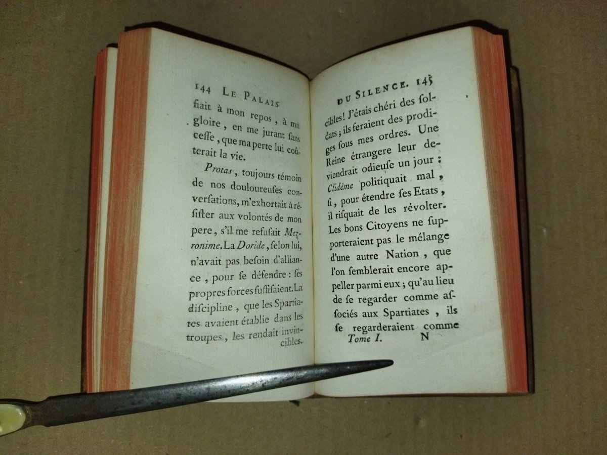 The Palace Of Silence" Philosophical Tale By The Chevalier d'Arcq 1754 Original Edition-photo-1