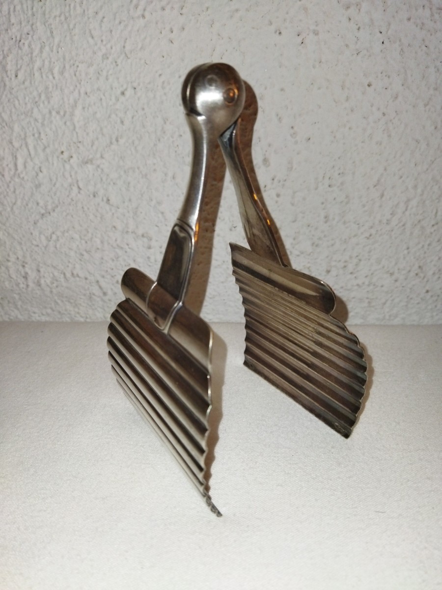 Christofle Art Deco Silver Plated Asparagus Tongs