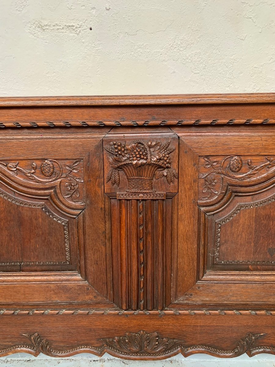 19th Century Oak Bed With Bird Decor -photo-2