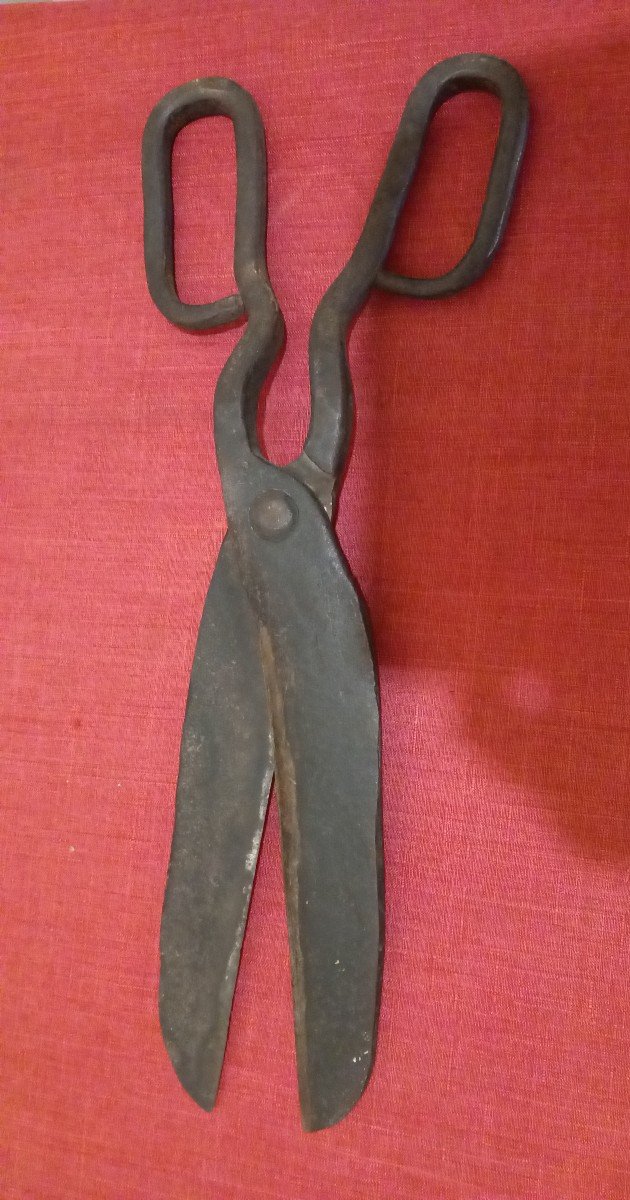 Pair Of Very Old Wrought Iron Scissors-photo-3