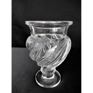 Crystal Vase Signed A La Pointe Lalique France Model Ermenonville