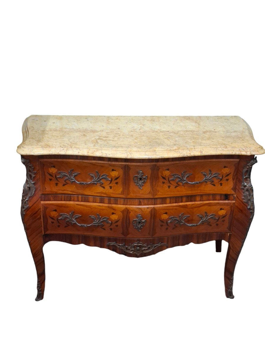 Commode De Style Louix XV En Marqueterie 