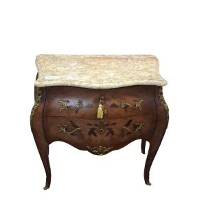 Commode de style  Louis XV En Marqueterie 