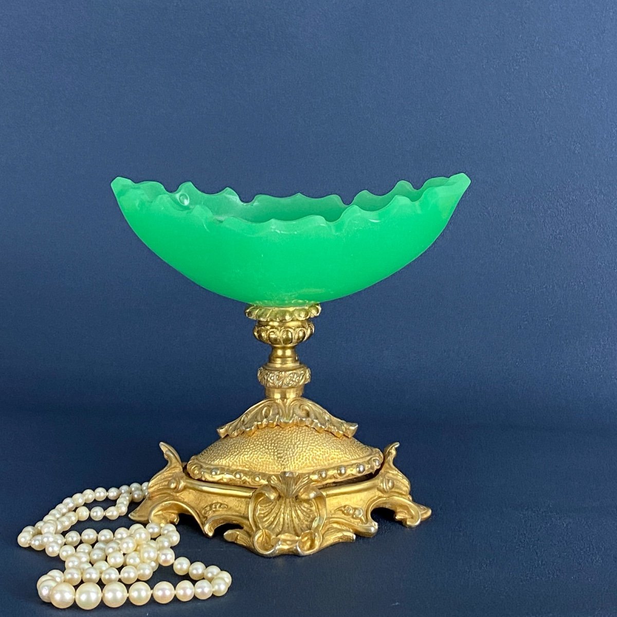 Opaline Ring Dish With Gilt Bronze Mount Circa 1850-photo-2