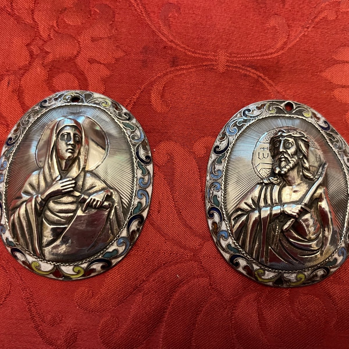 Deux Pièces Ovales En Argent, Russie 19 éme, Fermail De Chape Religieuse.