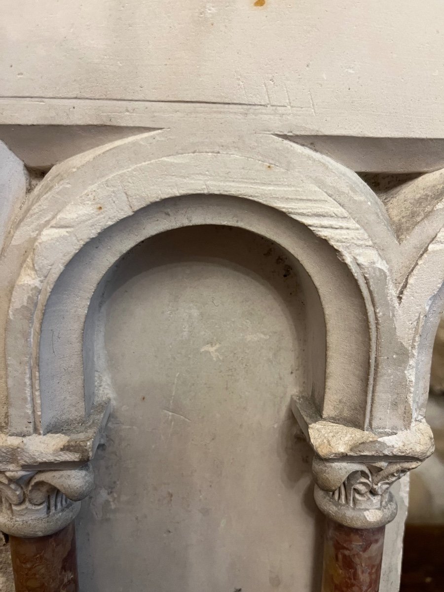 Plaster Architectural Element With Marble Columns.-photo-2