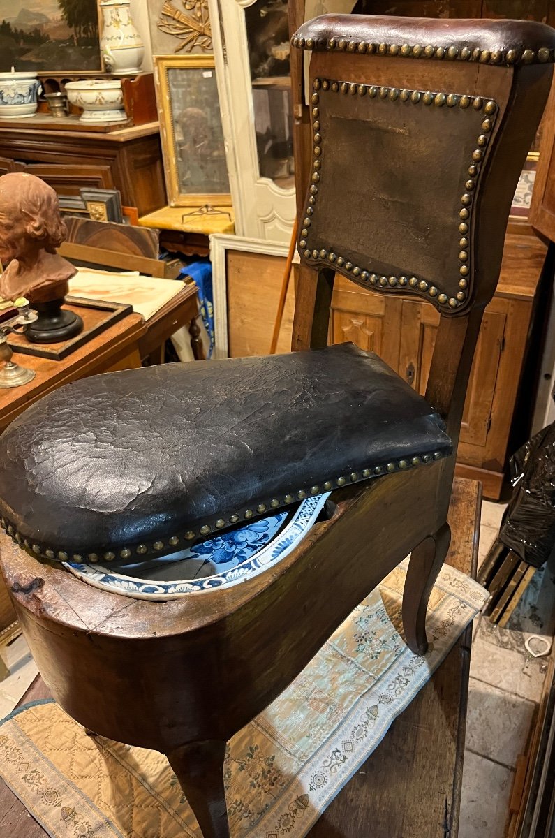 Very Pretty 18th Century Bidet Seat, With Its Original Basin.