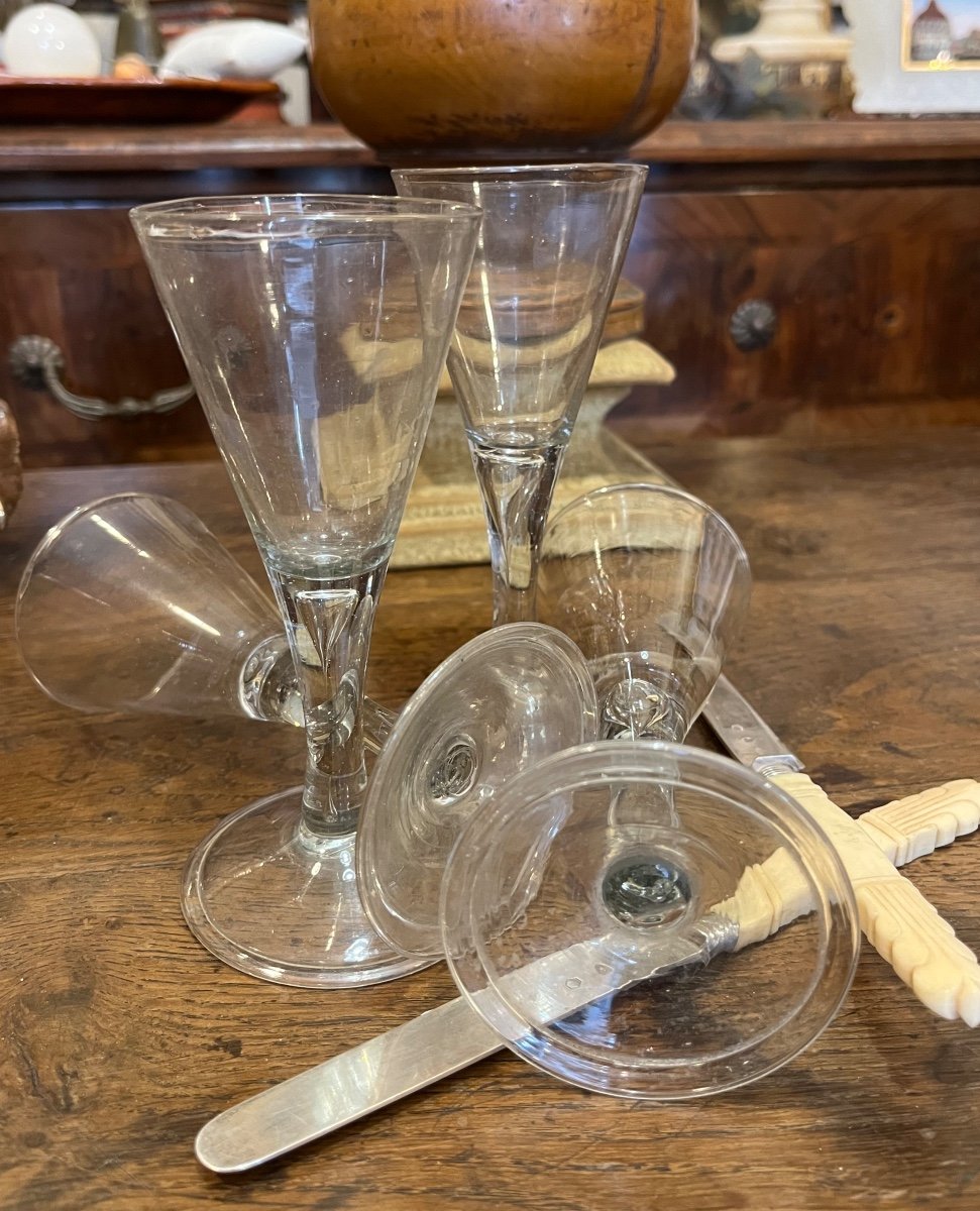 Beautiful Set Of 4 18th Century Glasses.