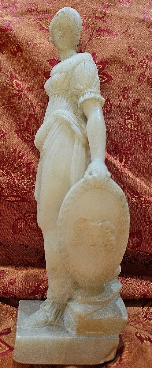 Grande Et Belle Statuette En Albâtre, Représentant Minerve, Italie, 1 ére Moitié Du XIX éme.