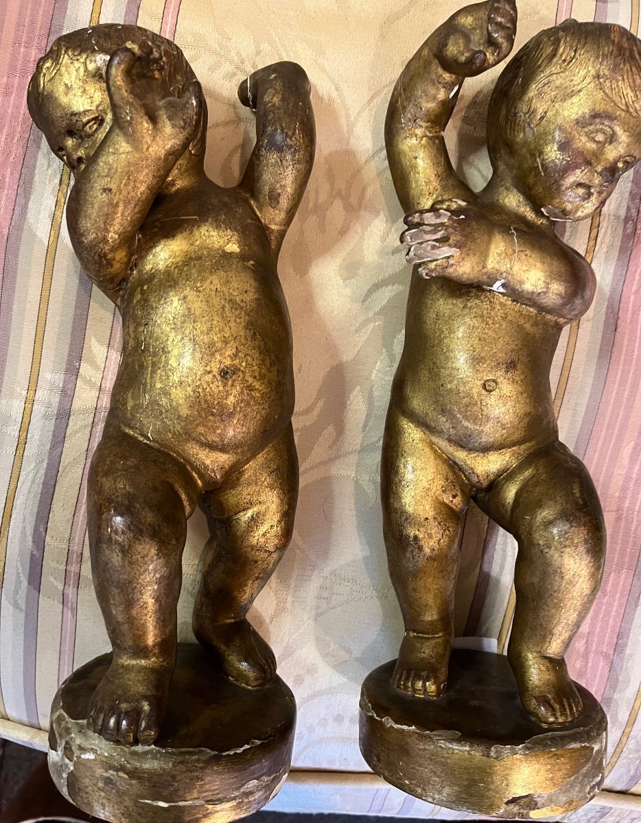 Charmante Paire De Putti, Bois Doré, Fin XVIII éme.