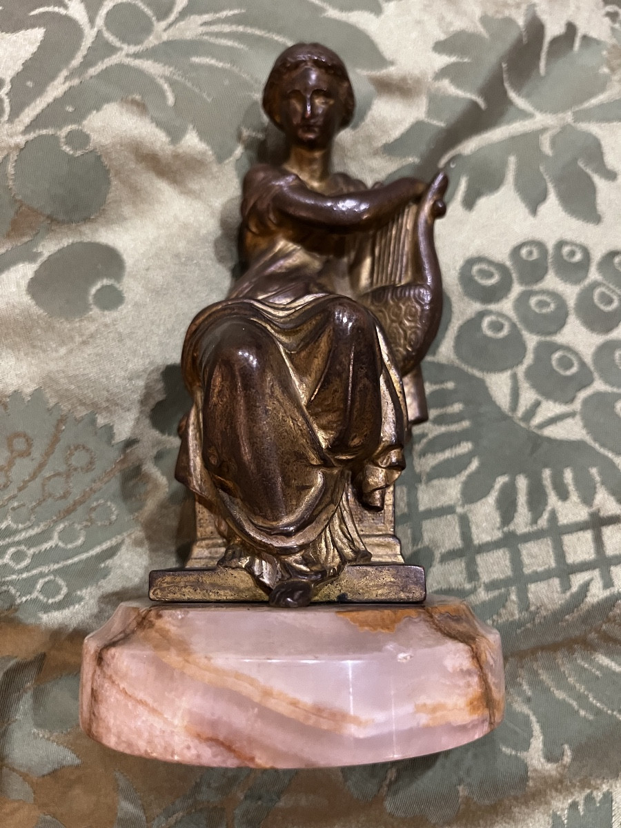 Statuette En Bronze Représentant Une joueuse de luth, XIX éme Siècle 