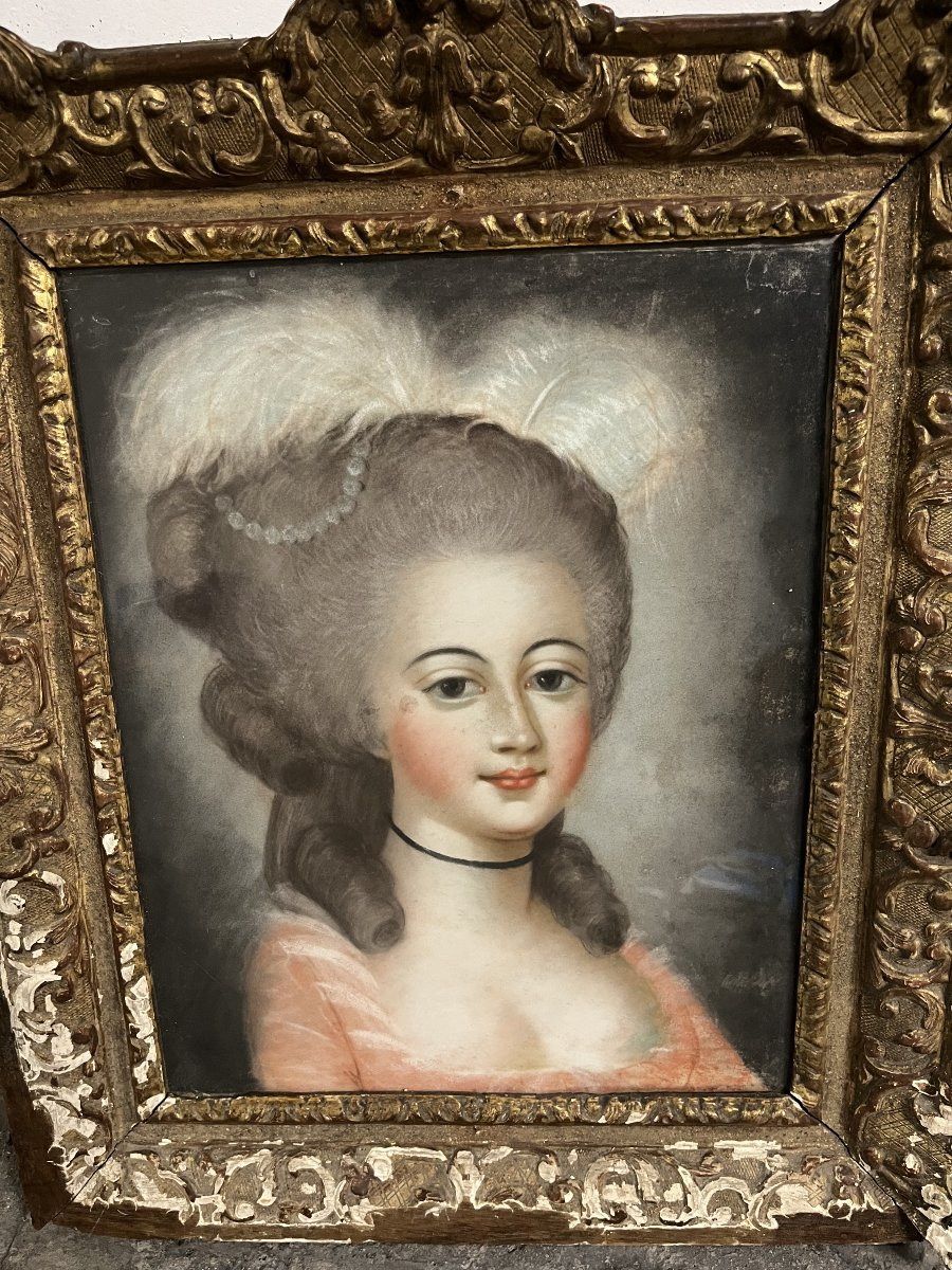 Beautiful Pastel Portrait Of A Young Woman, 18th Century French.-photo-2