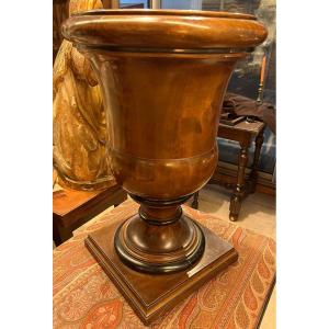 Beautiful Medici Vase In Natural Wood. Circa 1970