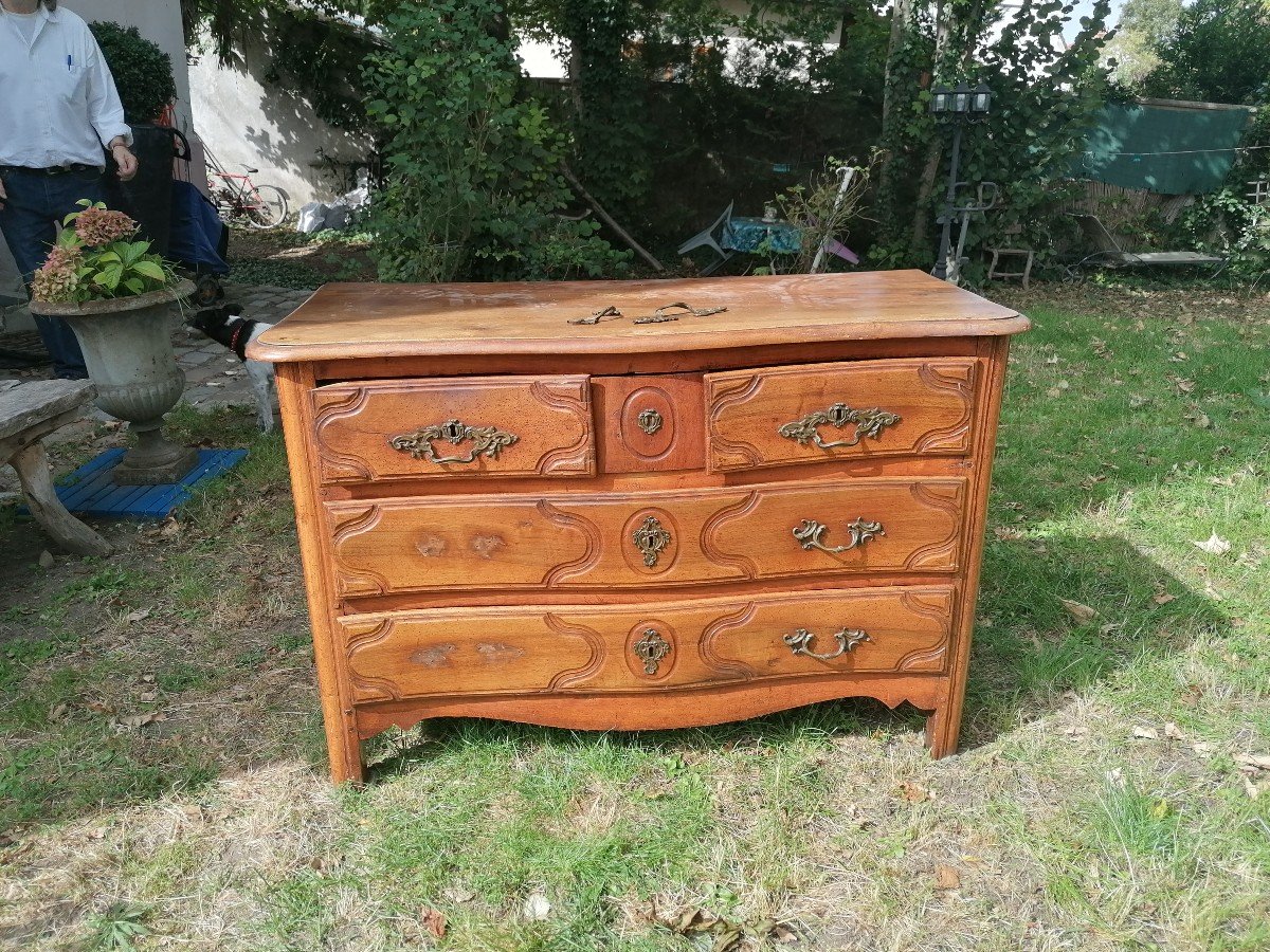 Commode Parisienne En Noyer 18 ème 