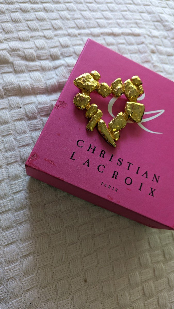 Christian Lacroix Golden Heart Brooch -photo-2