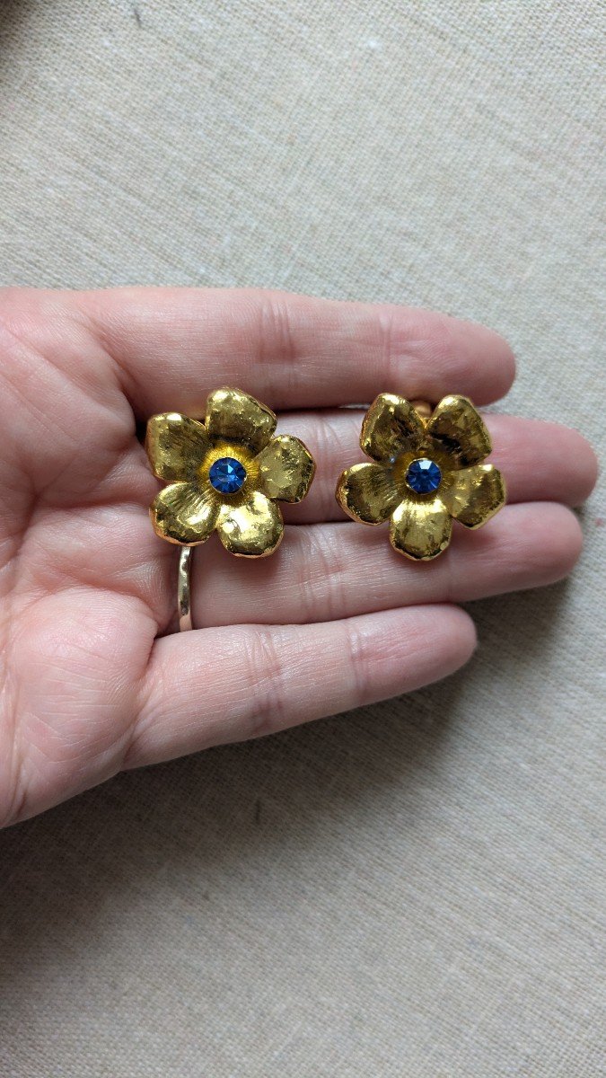 Yves Saint Laurent Flower Earrings -photo-3