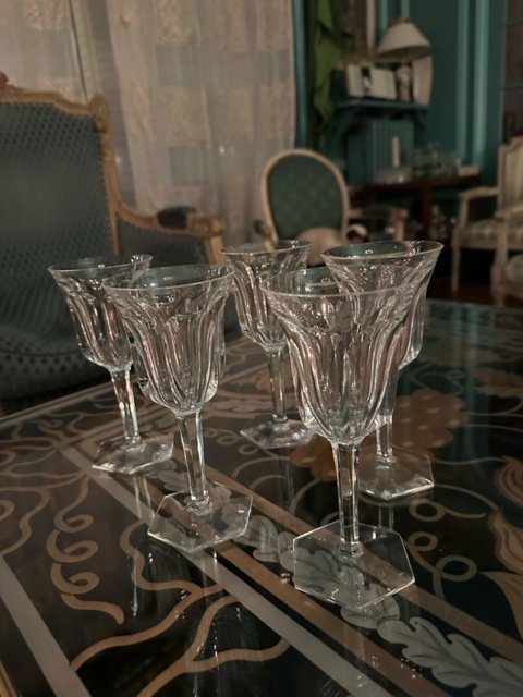 Série De 5 Verres à Eau En Cristal De Baccarat Modèle Malmaison