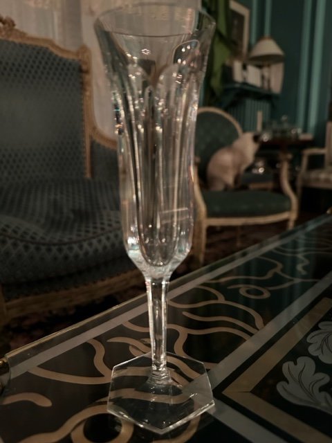 Série De 8 Flûtes à Champagne En Cristal De Baccarat, Modèle Malmaison.-photo-2