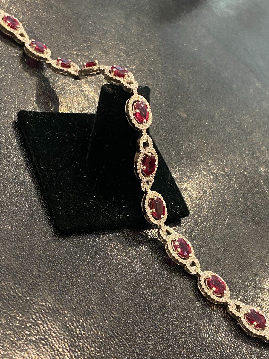 White Gold Line Bracelet Decorated With Thirteen Rubies And Diamonds-photo-1