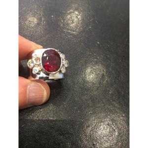 Bague Bandeau En Or Gris 18k, Sertie d'Une Belle Rubellite