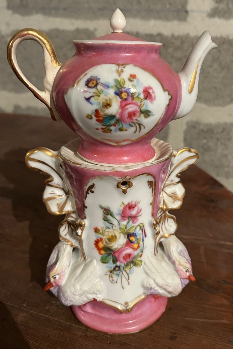 Tisanière En Porcelaine De Vieux  Paris 