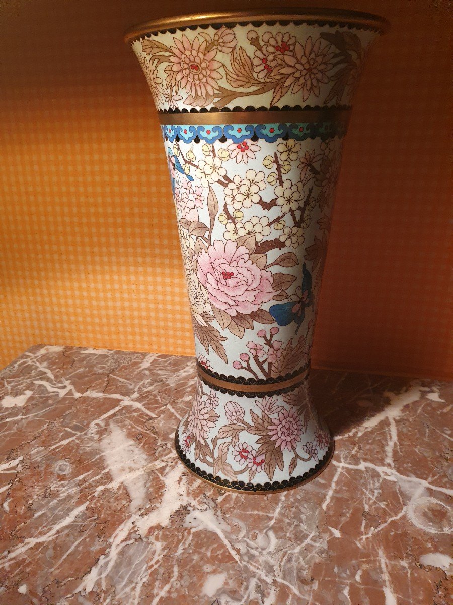 Vase En Cloisonné