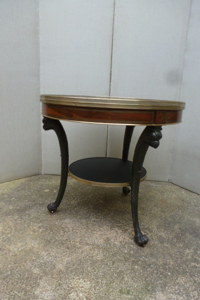 Living Room Pedestal Table From The Dictory Period.