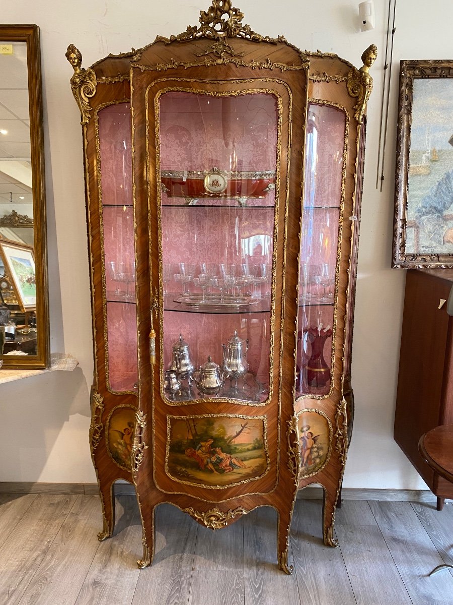 Large Curved Display Case Napoleon Three 